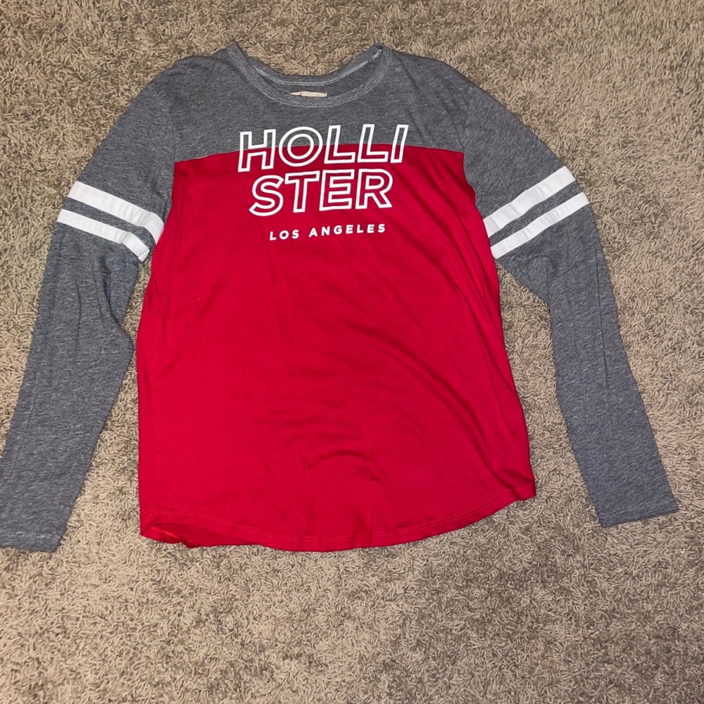 Hollister Long Sleeve T-shirt